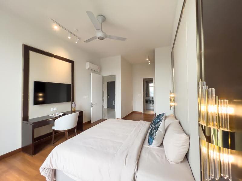Service Residence for Sale at Oxford Residences @ Pavilion Embassy - Kobe Lim - Bedroom - PropertyGuru.com.my