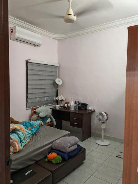1-storey Terraced House for Sale in Taman Puteri Wangsa (Ulu Tiram) - Soh Chai Seng - Bedroom - PropertyGuru.com.my