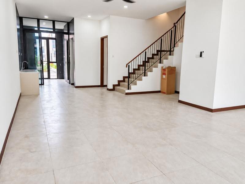 2-storey Terraced House for Rent in Puteri Harbour (Iskandar Puteri (Nusajaya)) - Lauren Chai - Entrance - PropertyGuru.com.my