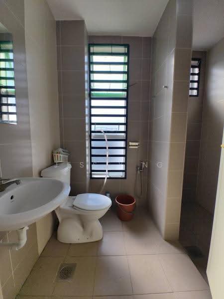 Rumah Berkembar untuk Dijual di Bandar Lahat Mines (Lahat) - Jessey Ng - Bathroom - PropertyGuru.com.my