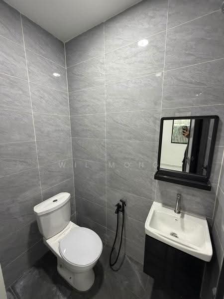 1-storey Terraced House for Sale in Taman Johor Jaya (Johor Bahru) - Wil Mong - Bathroom - PropertyGuru.com.my