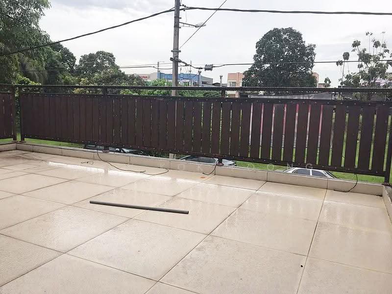 2-storey Terraced House for Rent in TAMAN PUCHONG UTAMA (Puchong) - Chow Kok Toong - Balcony - PropertyGuru.com.my