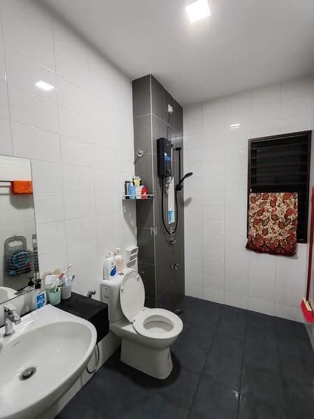 Rumah Teres untuk Disewa di Bandar Bukit Raja (Klang) - Jasmine Teo - Bathroom - PropertyGuru.com.my
