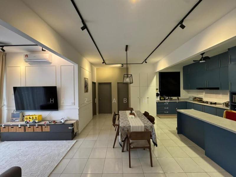 Kondominium untuk Dijual di Idaman Abadi - Hamzi Ab Hadi - Living Room - PropertyGuru.com.my