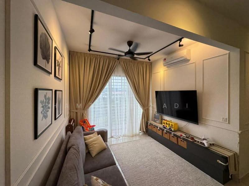 Kondominium untuk Dijual di Idaman Abadi - Hamzi Ab Hadi - Living Room - PropertyGuru.com.my