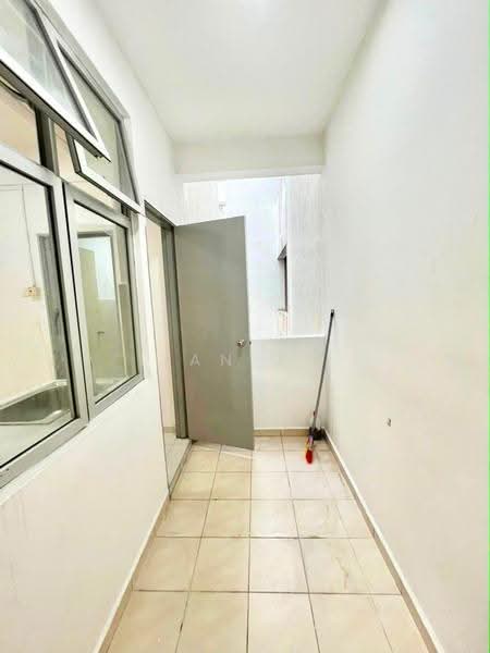 Apartment for Sale at Molek Ria - JAN AU - Corridor - PropertyGuru.com.my