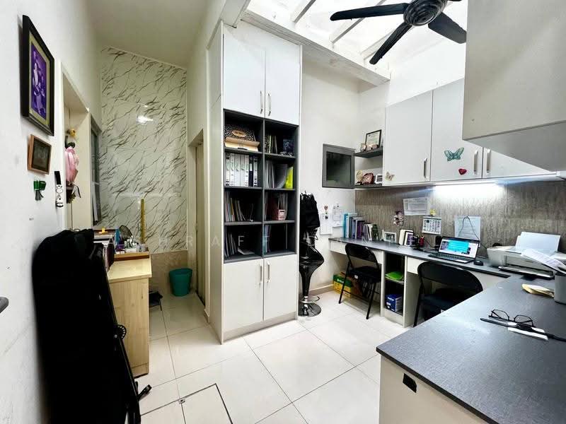 Terraced House for Sale in Gombak (Selangor) - Ashraff Daniel - Study - PropertyGuru.com.my
