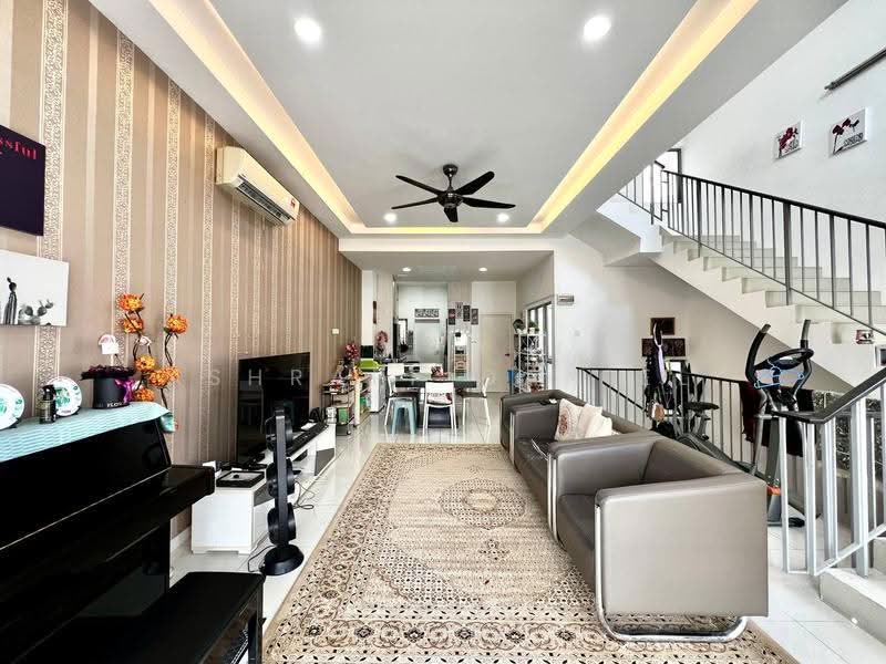 Terraced House for Sale in Gombak (Selangor) - Ashraff Daniel - Living Room - PropertyGuru.com.my