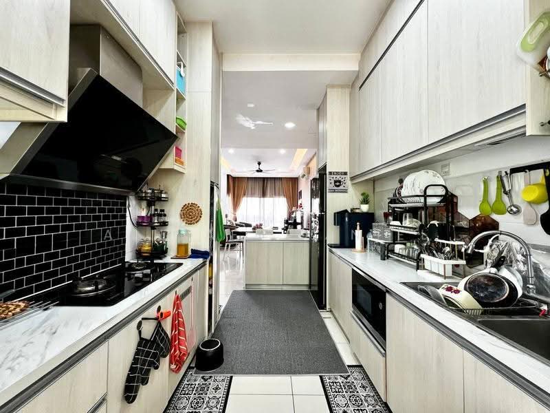 Terraced House for Sale in Gombak (Selangor) - Ashraff Daniel - Kitchen - PropertyGuru.com.my