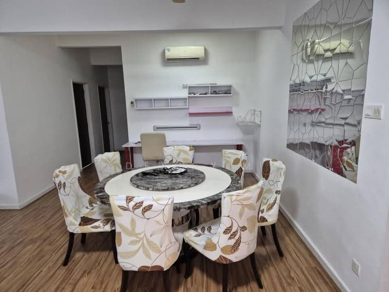 Pangsapuri untuk Disewa di One World 2 (1-Sky) - Dexx Yim - Dining Room - PropertyGuru.com.my