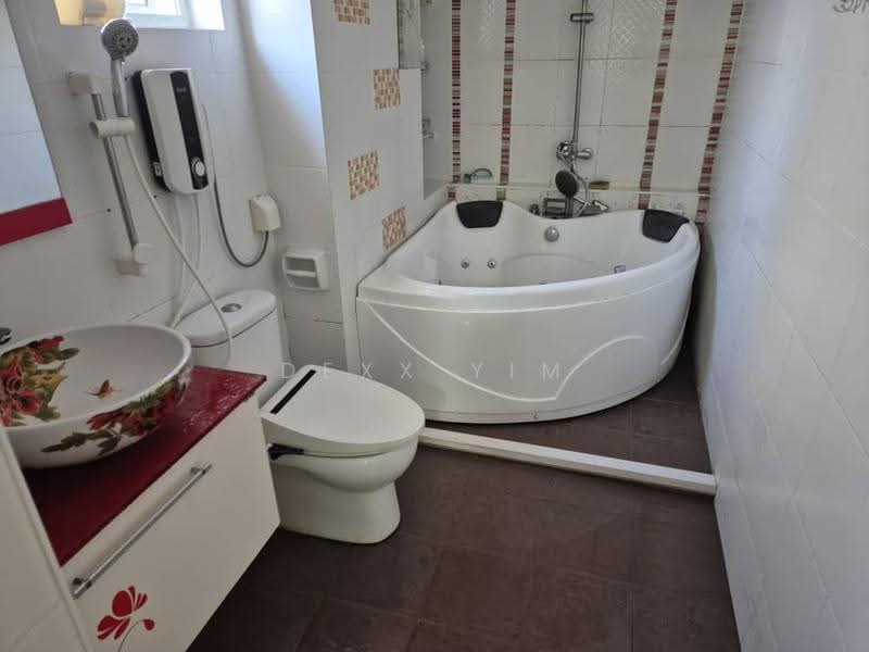 Pangsapuri untuk Disewa di One World 2 (1-Sky) - Dexx Yim - Bathroom - PropertyGuru.com.my