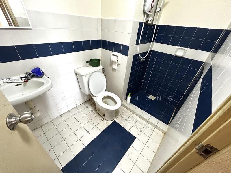 Condominium for Sale at Marina View Villas - Connie Chong - Bathroom - PropertyGuru.com.my