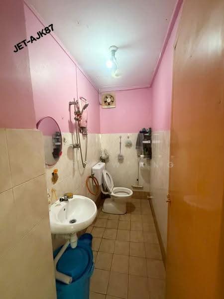 Pangsapuri untuk Dijual di Vista Bayu - Andrew Ang - Bathroom - PropertyGuru.com.my