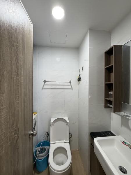 Service Residence for Rent at Country Garden Central Park - Iwen Yap - Bathroom - PropertyGuru.com.my