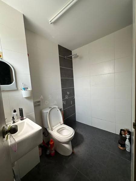 Rumah Teres untuk Dijual di Kuala Selangor (Selangor) - Ashraff Daniel - Bathroom - PropertyGuru.com.my