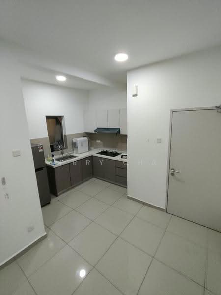 Kondominium untuk Disewa di Sky Awani Residensi 3 - Perry Chai - Kitchen - PropertyGuru.com.my