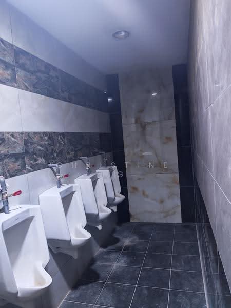 Kilang untuk Disewa di Taman Industri Sungai Buloh (Sungai Buloh) - Christine Ng - Bathroom - PropertyGuru.com.my