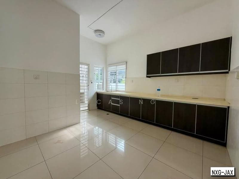 Cluster House for Sale in Setia Damai (Setia Alam) - Lucas Ng - Kitchen - PropertyGuru.com.my