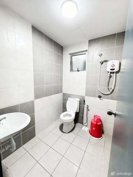 Pangsapuri untuk Disewa di Residensi Kesuma 1 - Sya Rusli - Bathroom - PropertyGuru.com.my