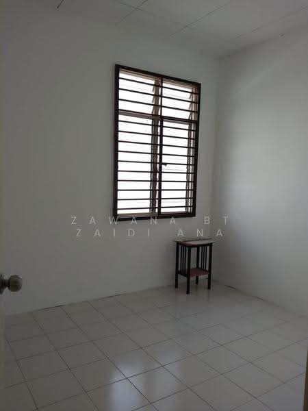 2-storey Terraced House for Rent in Ukay Bistari (Ulu Kelang) - Zawana BT Zaidi Ana - Interior - PropertyGuru.com.my