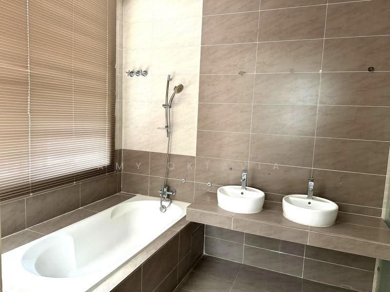 Semi-Detached House for Rent in Garden Residence (Cyberjaya) - Amy Oktavia - Bathroom - PropertyGuru.com.my