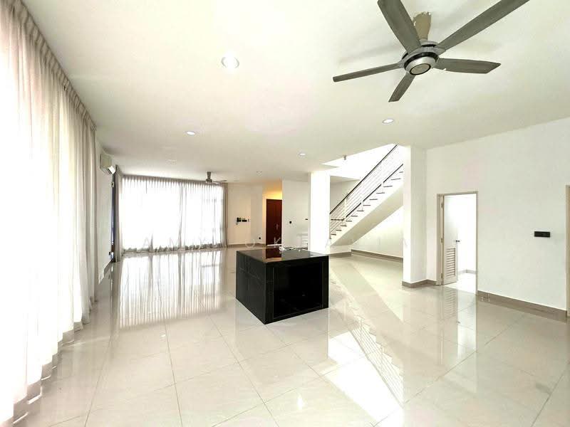 Semi-Detached House for Rent in Garden Residence (Cyberjaya) - Amy Oktavia - Living Room - PropertyGuru.com.my