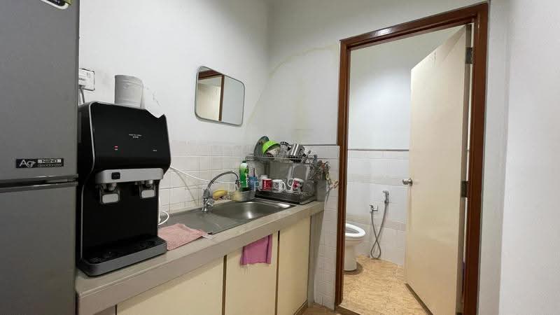 Kilang untuk Dijual di Taman Pandan Mewah (Ampang) - Laura Ho - Kitchen - PropertyGuru.com.my