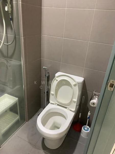 Kediaman Servis untuk Dijual di Mercu Summer Suites - Kweenie Chong - Bathroom - PropertyGuru.com.my