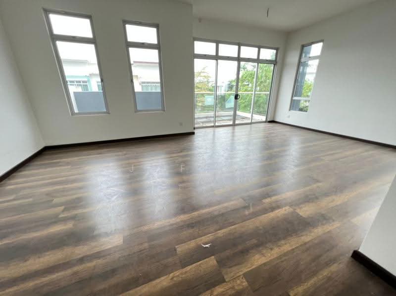 Rumah Kluster untuk Dijual di Nusa Duta (Iskandar Puteri (Nusajaya)) - Jeff Yap - Living Room - PropertyGuru.com.my