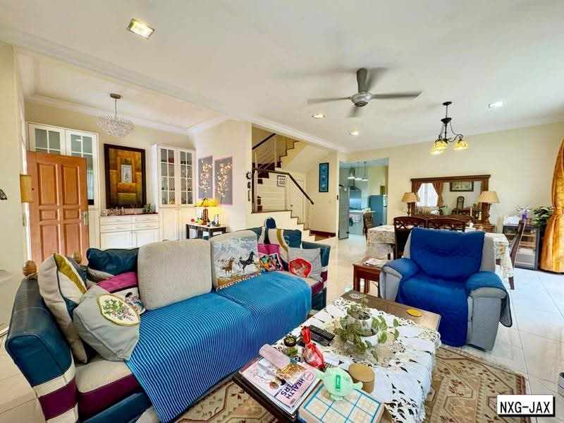 Cluster House for Sale in Setia Damai (Setia Alam) - Lucas Ng - Living Room - PropertyGuru.com.my