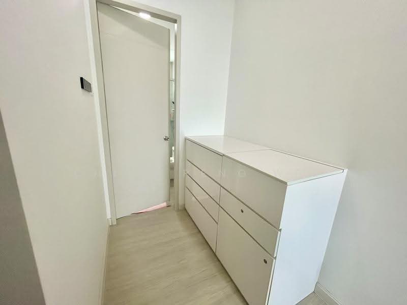 Kediaman Servis untuk Dijual di Parkland Residence - Chiew Peng Wee - Corridor - PropertyGuru.com.my