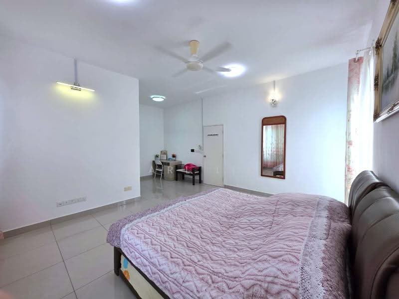 Rumah Kluster untuk Dijual di Taman Seri Austin (Tebrau) - Karl Lim - Bedroom - PropertyGuru.com.my