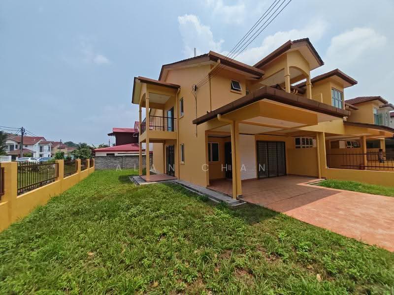2-storey Terraced House for Sale in TAMAN PUCHONG UTAMA (Puchong) - Alan Chan - Exterior - PropertyGuru.com.my