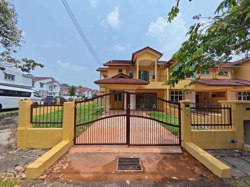 2-storey Terraced House for Sale in TAMAN PUCHONG UTAMA (Puchong) - Alan Chan - Exterior - PropertyGuru.com.my