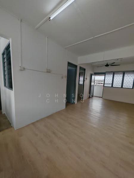 Flat for Sale at Flat Taman Ungku Tun Aminah - Johnson Chong - Interior - PropertyGuru.com.my