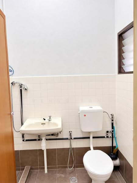 Semi-Detached House for Rent in Fettes Park (Tanjung Tokong) - Venus Tan - Bathroom - PropertyGuru.com.my