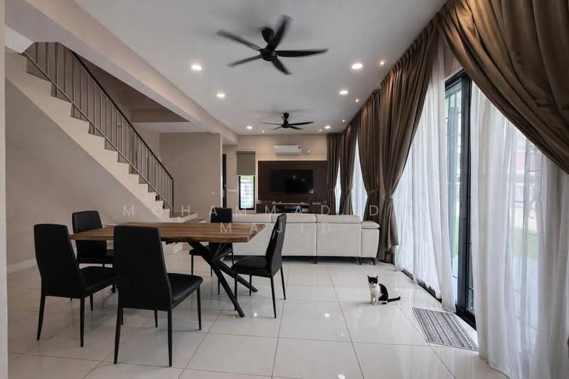 2-storey Terraced House for Sale in Elmina (Shah Alam) - Mohammad Din Majid - Living Room - PropertyGuru.com.my