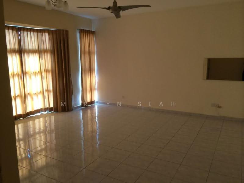 Townhouse for Sale in Tanjung Tokong (Penang) - Mervyn Seah - Living Room - PropertyGuru.com.my