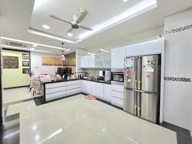 Semi-Detached House for Sale in Setia Eco Park (Setia Alam) - Zarema Kulbuzheva - Kitchen - PropertyGuru.com.my
