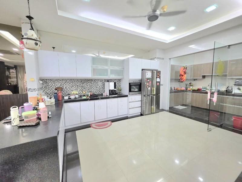 Semi-Detached House for Sale in Setia Eco Park (Setia Alam) - Zarema Kulbuzheva - Kitchen - PropertyGuru.com.my