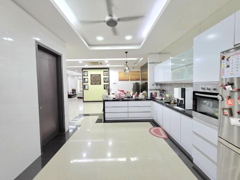 Semi-Detached House for Sale in Setia Eco Park (Setia Alam) - Zarema Kulbuzheva - Kitchen - PropertyGuru.com.my
