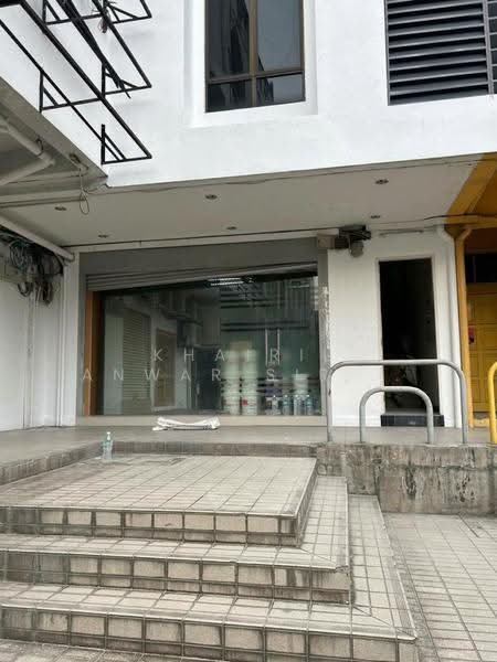 Shop for Rent in Seksyen 14 (Petaling Jaya) - Khairil Anwar Sirajudin - Exterior - PropertyGuru.com.my