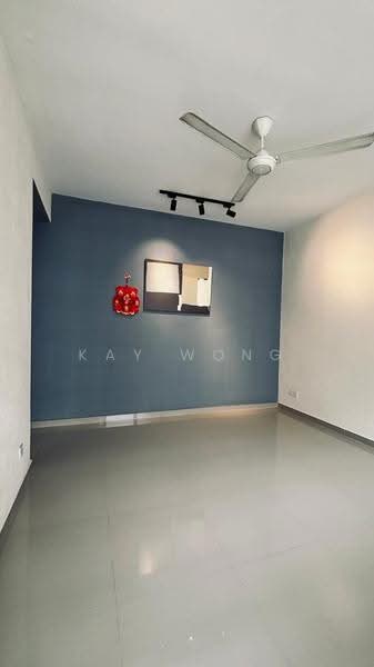 Rumah Flat untuk Disewa di Taman Lip Sin Block 1, 3 & 5 - Kay Wong - Living Room - PropertyGuru.com.my