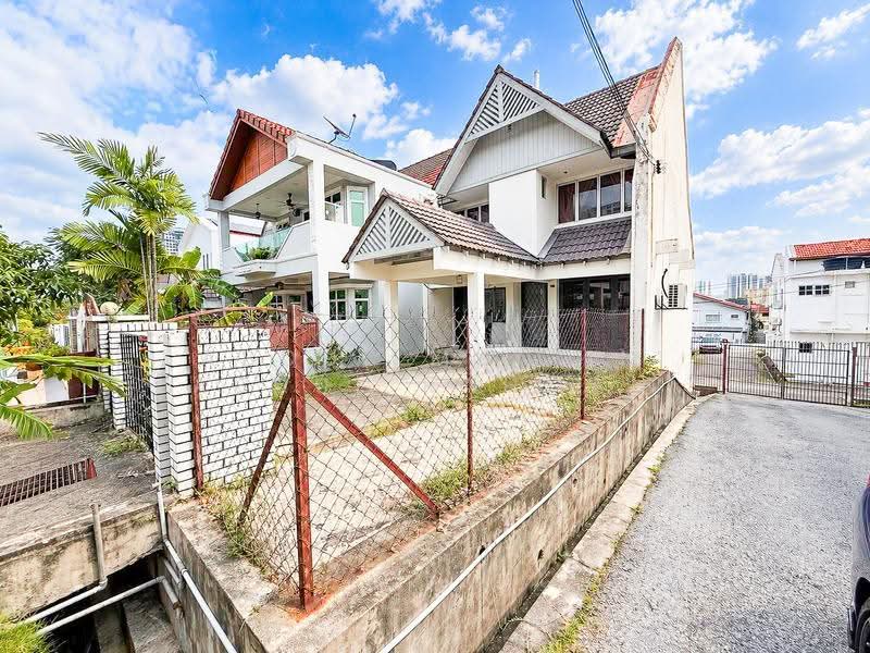 Rumah Teres 2.5-Tingkat untuk Dijual di Petaling Jaya (Selangor) - Abdul Mun'im Abdul Rahman - Exterior - PropertyGuru.com.my