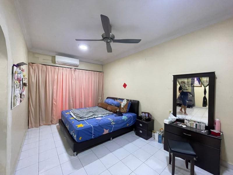 Rumah Teres 2-Tingkat untuk Dijual di Taman Wangsa Permai (Kepong) - Eliz Chan - Bedroom - PropertyGuru.com.my