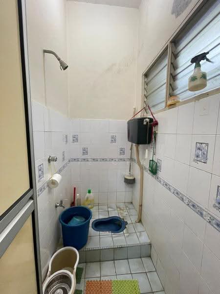 Rumah Teres 2-Tingkat untuk Dijual di Taman Wangsa Permai (Kepong) - Eliz Chan - Bathroom - PropertyGuru.com.my