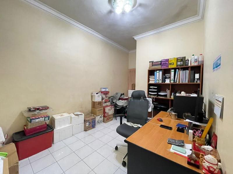 Rumah Teres 2-Tingkat untuk Dijual di Taman Wangsa Permai (Kepong) - Eliz Chan - Study - PropertyGuru.com.my