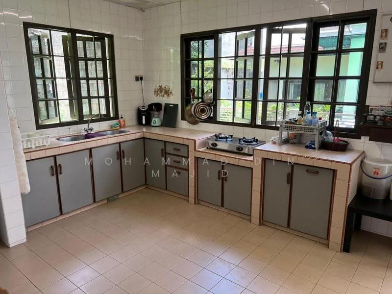 Bungalow House for Sale in SS1 (Petaling Jaya) - Mohammad Din Majid - Kitchen - PropertyGuru.com.my