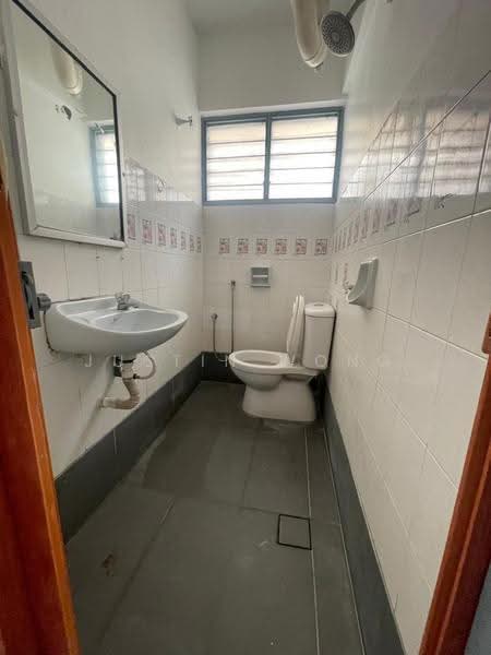 Apartment for Sale at Makmur Apartment - Justin Wong - Bathroom - PropertyGuru.com.my