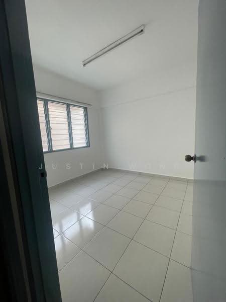 Apartment for Sale at Makmur Apartment - Justin Wong - Interior - PropertyGuru.com.my